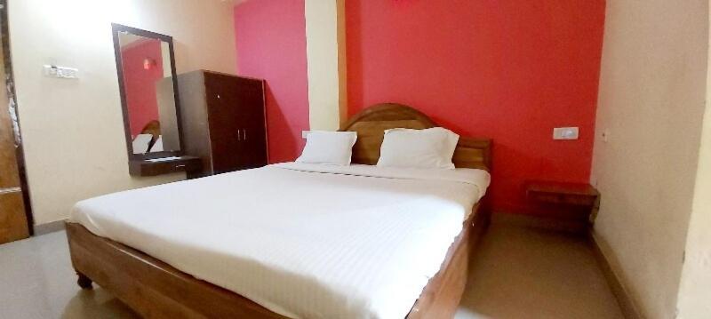 بوري Spot On 80624 Hotel Niladri Complex المظهر الخارجي الصورة